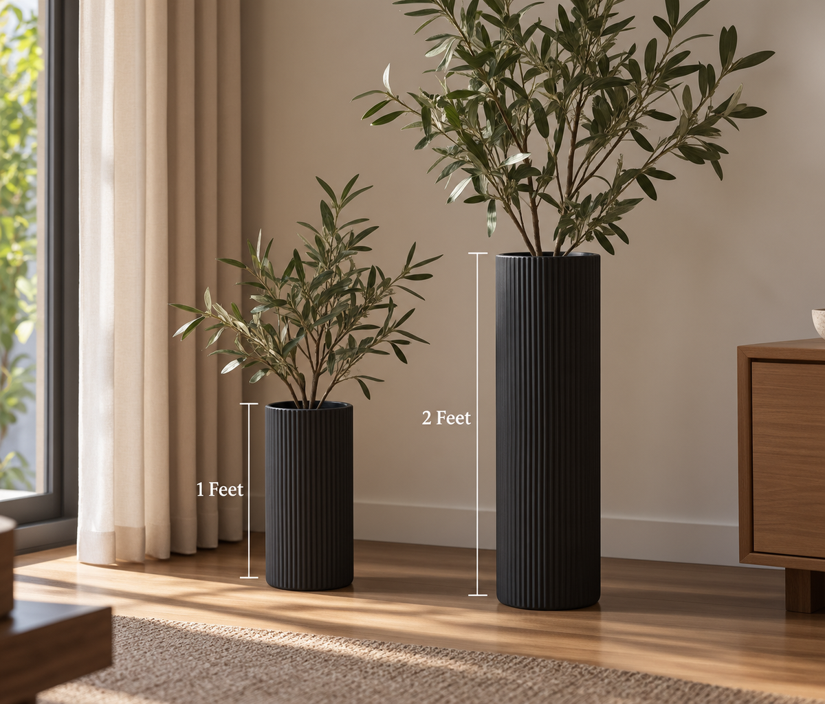 Black ribbed planter size comparison