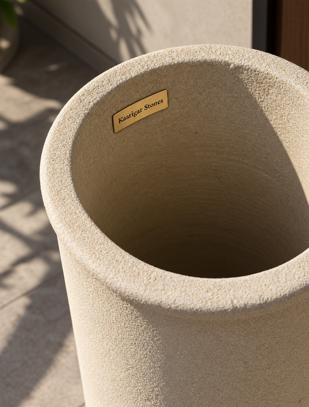 Beige textured vase detail