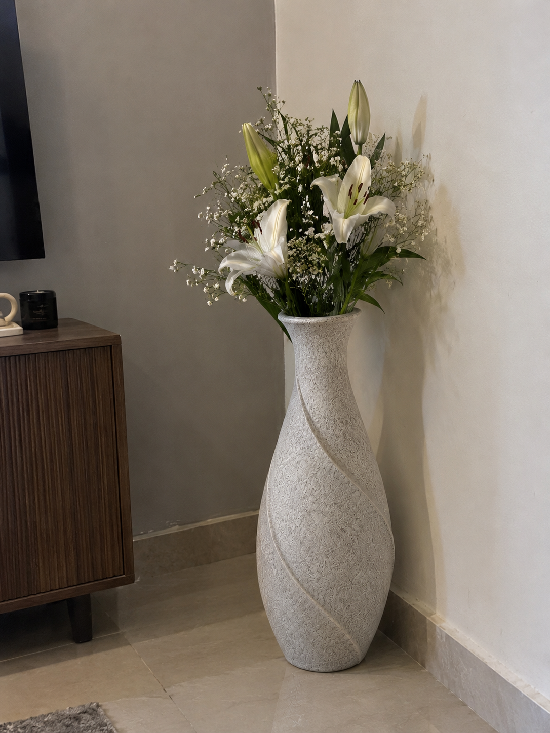 Twisted Drop Vase, view 3